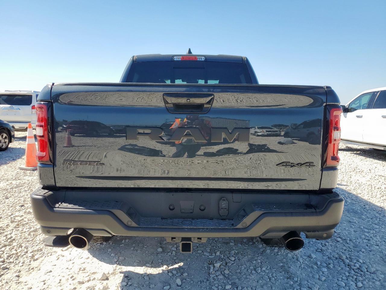 2025 Ram 1500 Rebel - Фото 6