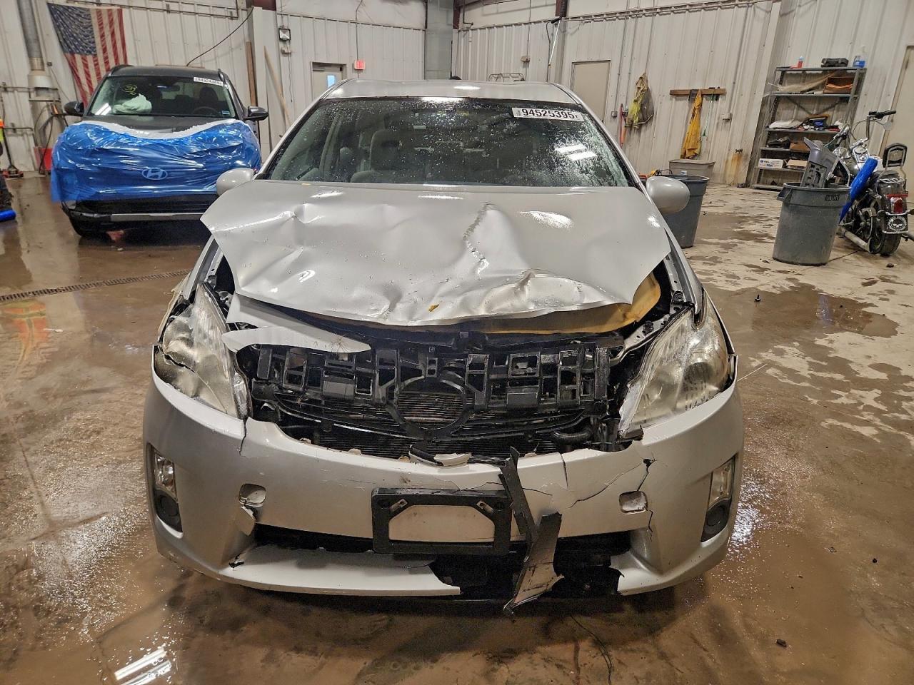 2011 Toyota Prius - Image 5