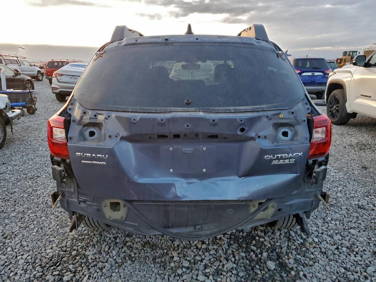 2017 Subaru Outback 2.5I Limited - Фото 6