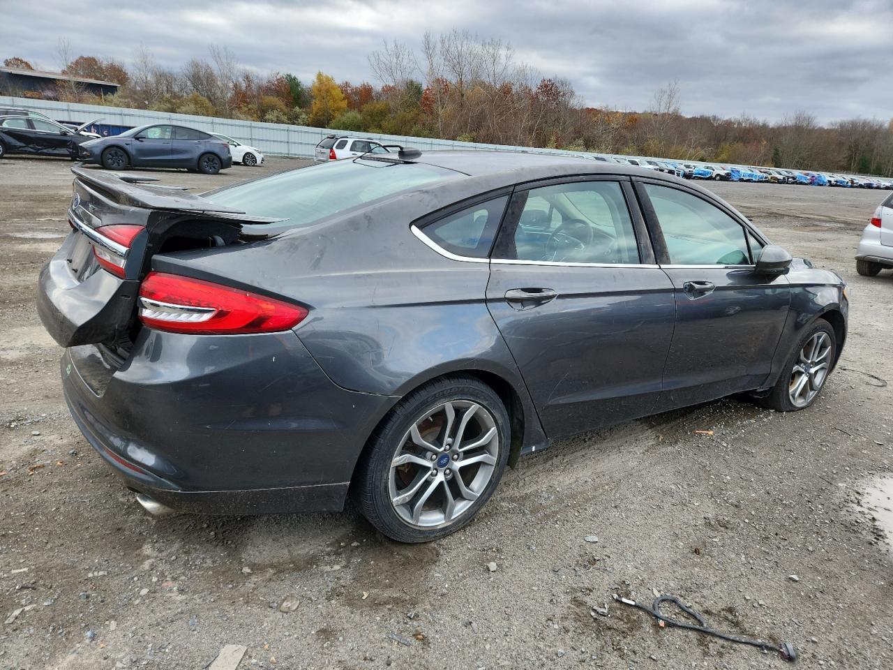 2017 Ford Fusion S - Фото 3