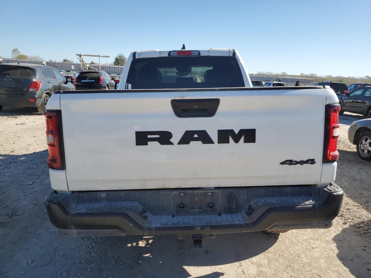 2025 Ram 1500 Tradesman - Фото 6