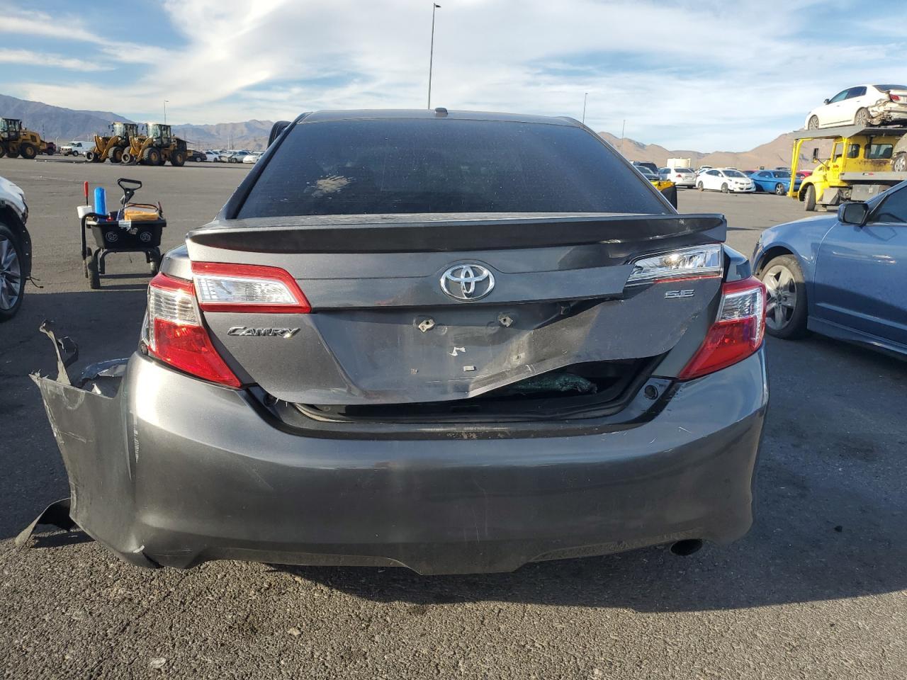 2012 Toyota Camry Base - Фото 6