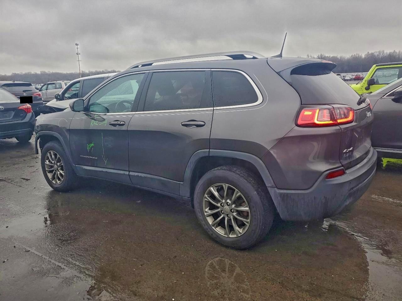 2020 Jeep Cherokee Latitude Plus - Фото 2