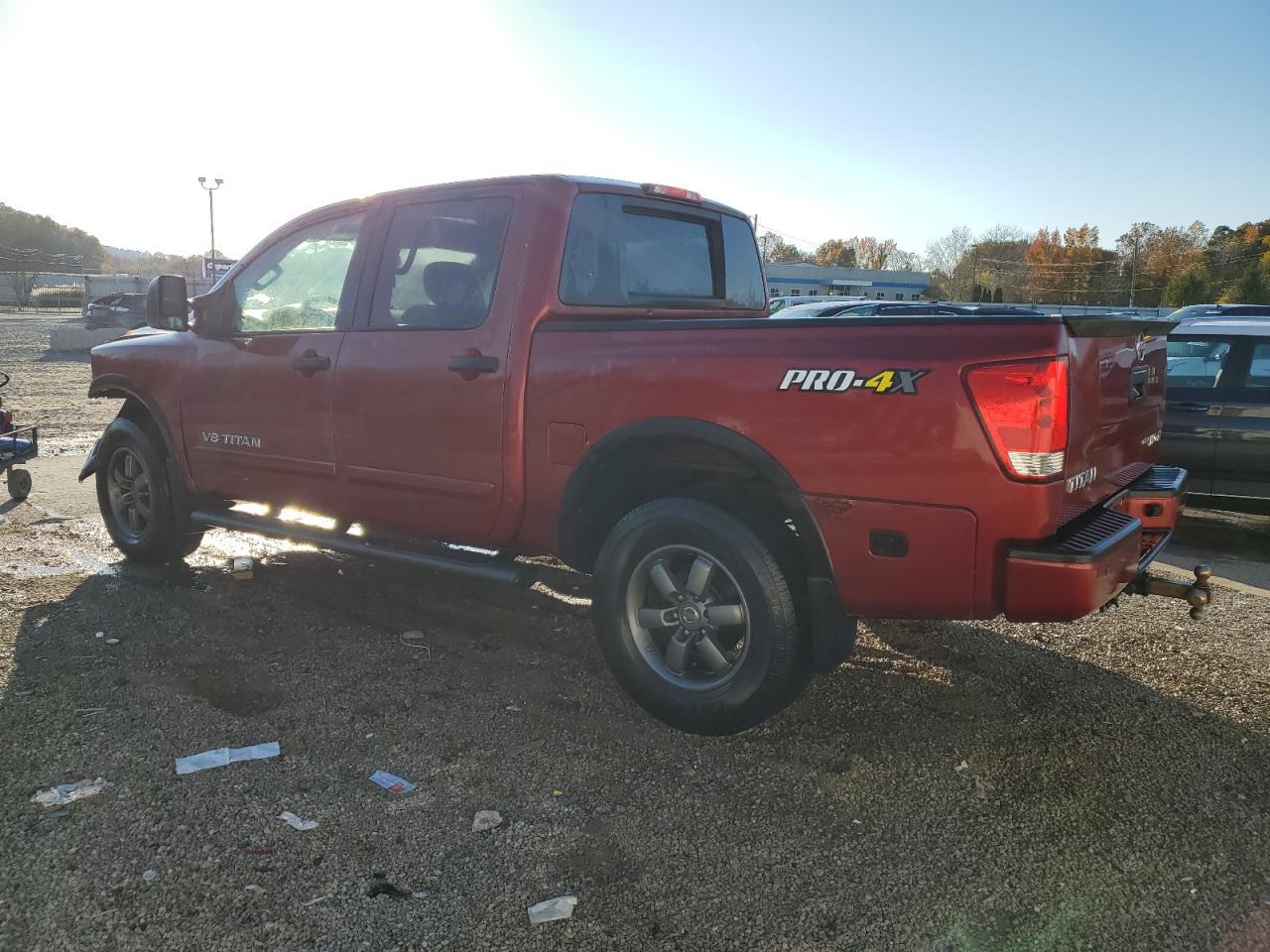 2014 Nissan Titan Sv - Фото 2