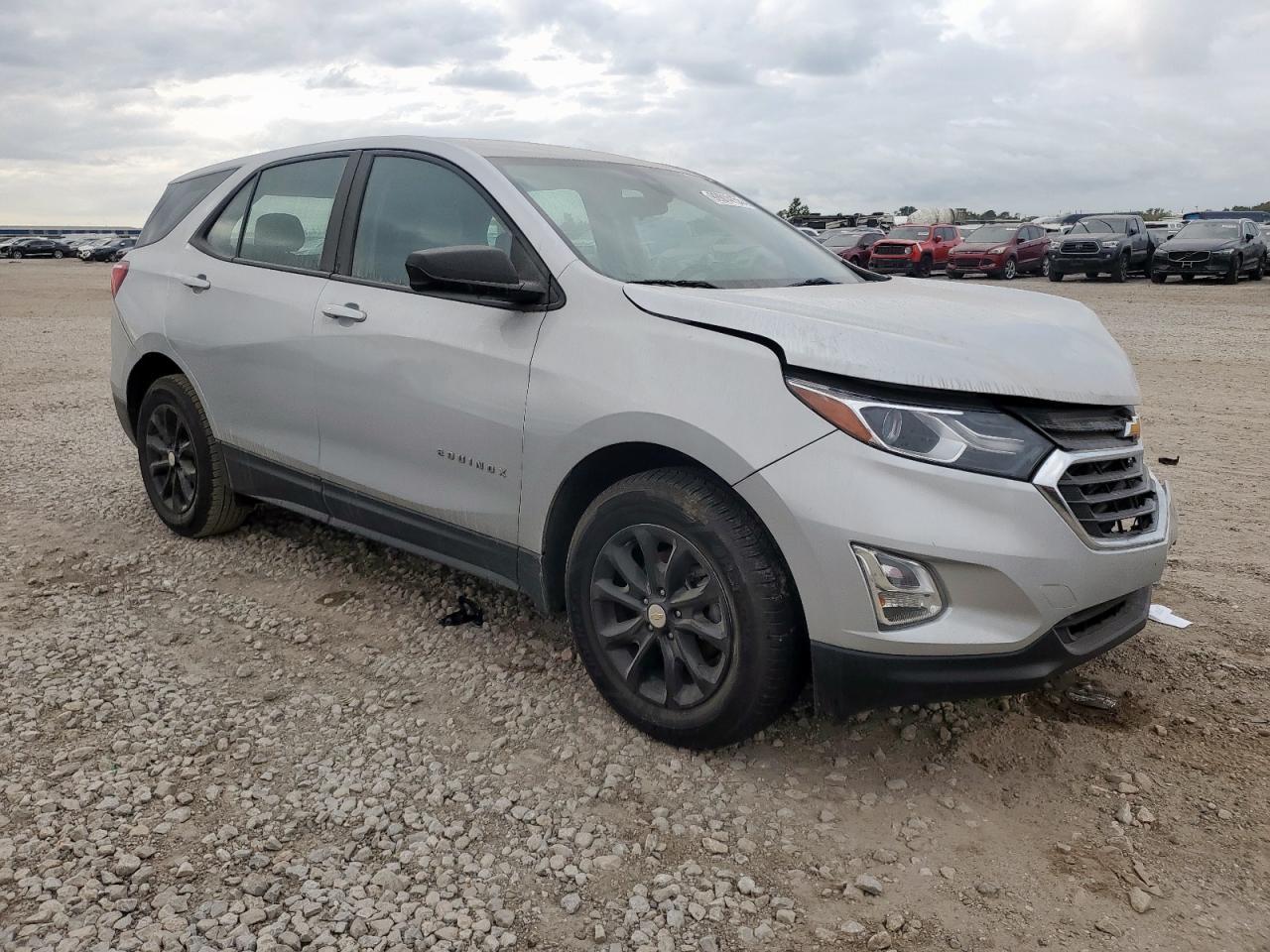 2021 Chevrolet Equinox Ls - Image 4