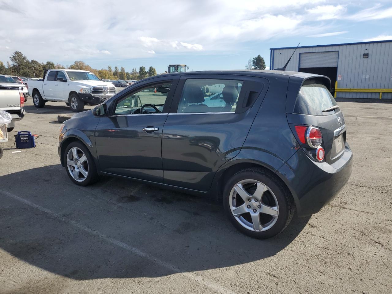 2014 Chevrolet Sonic Ltz - Image 2