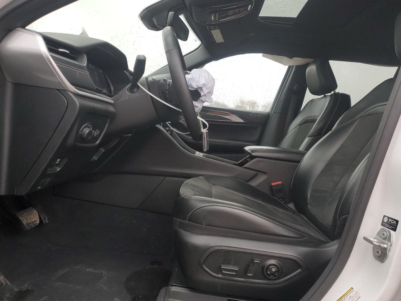 2023 Jeep Grand Cherokee Laredo - Фото 7