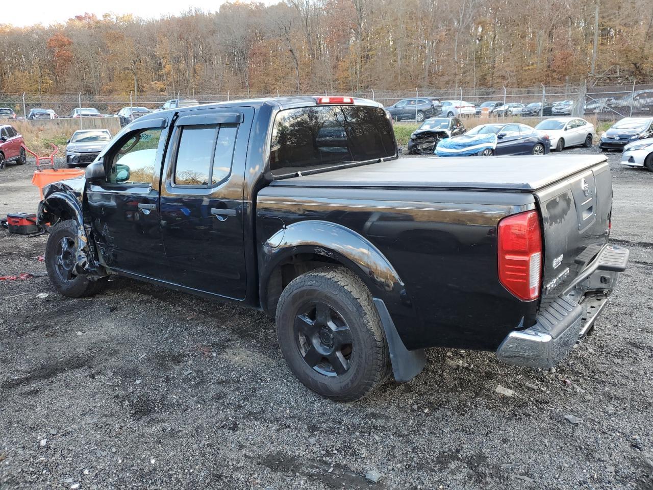 2005 Nissan Frontier Crew Cab Le - Image 2