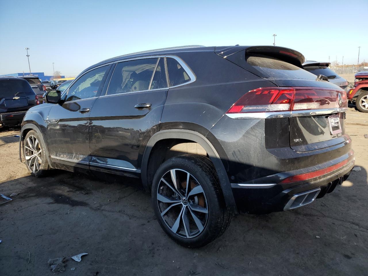 2024 Volkswagen Atlas Cross Sport Sel Premium R-Line - Фото 2