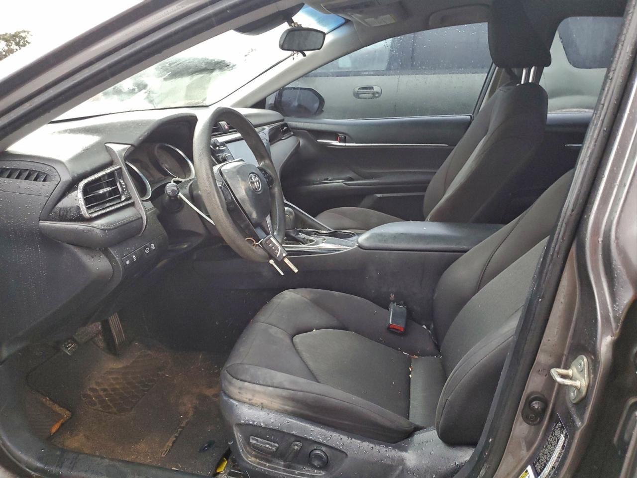 2019 Toyota Camry L - Фото 7