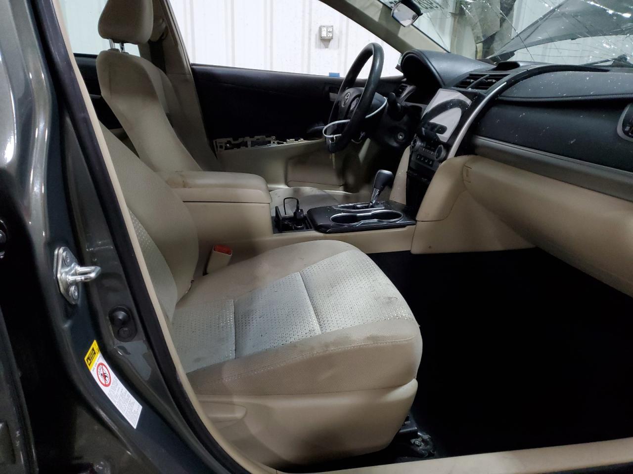 2013 Toyota Camry L - Фото 7