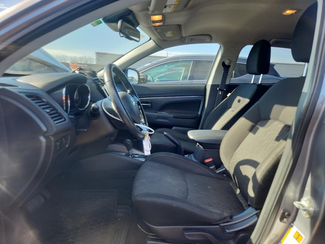 2020 Mitsubishi Outlander Sport Es - Image 7