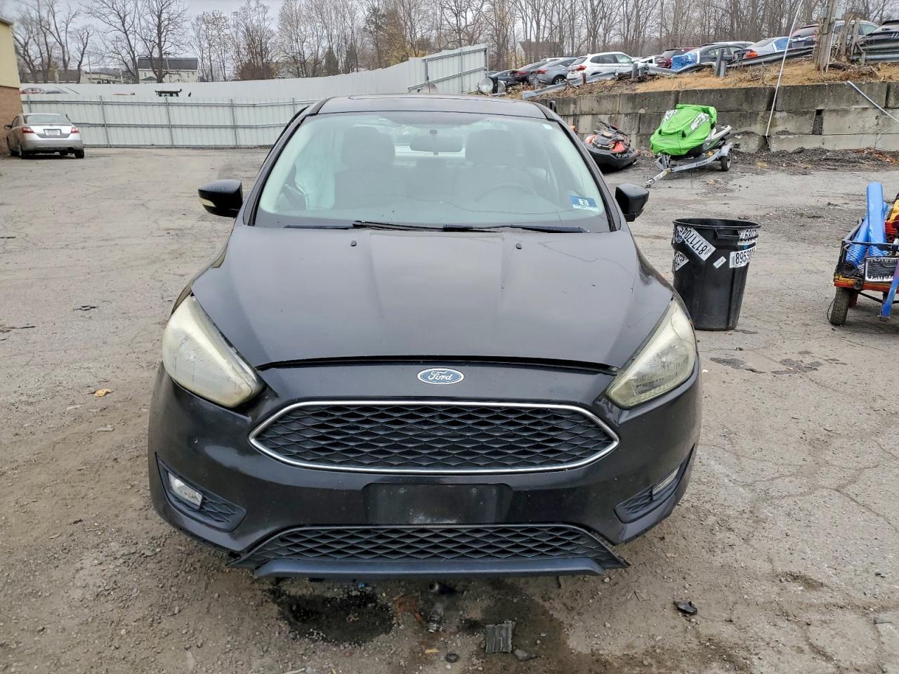 2015 Ford Focus Se - Image 5