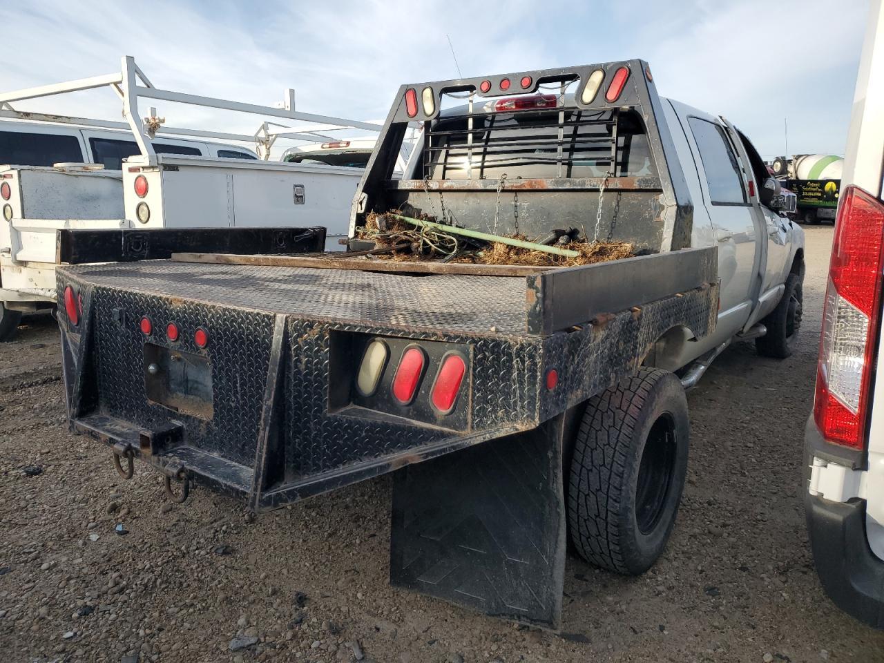 2006 Dodge Ram Flatbed Truck - Фото 3