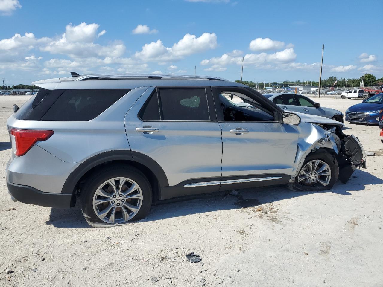 2022 Ford Explorer Limited - Фото 3