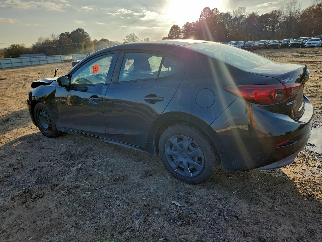2015 Mazda 3 Sport - Фото 2