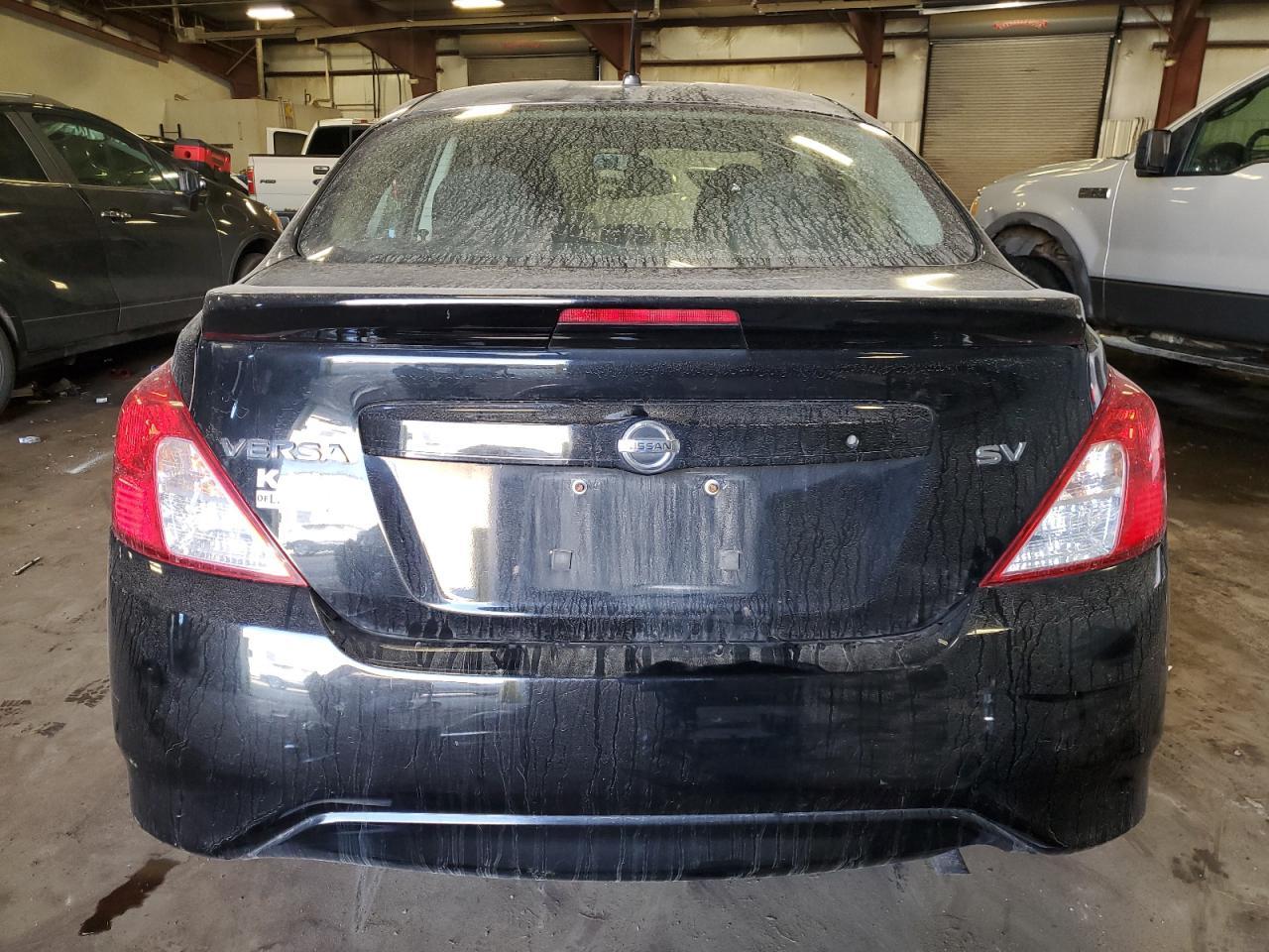 2018 Nissan Versa S - Фото 6