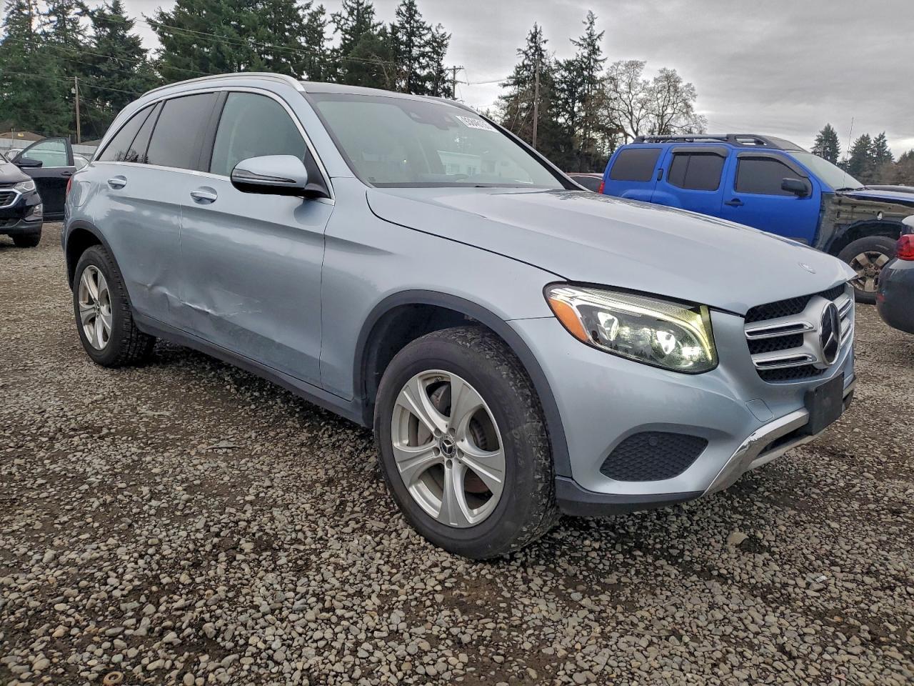 2017 Mercedes-Benz Glc 300 4Matic - Фото 4