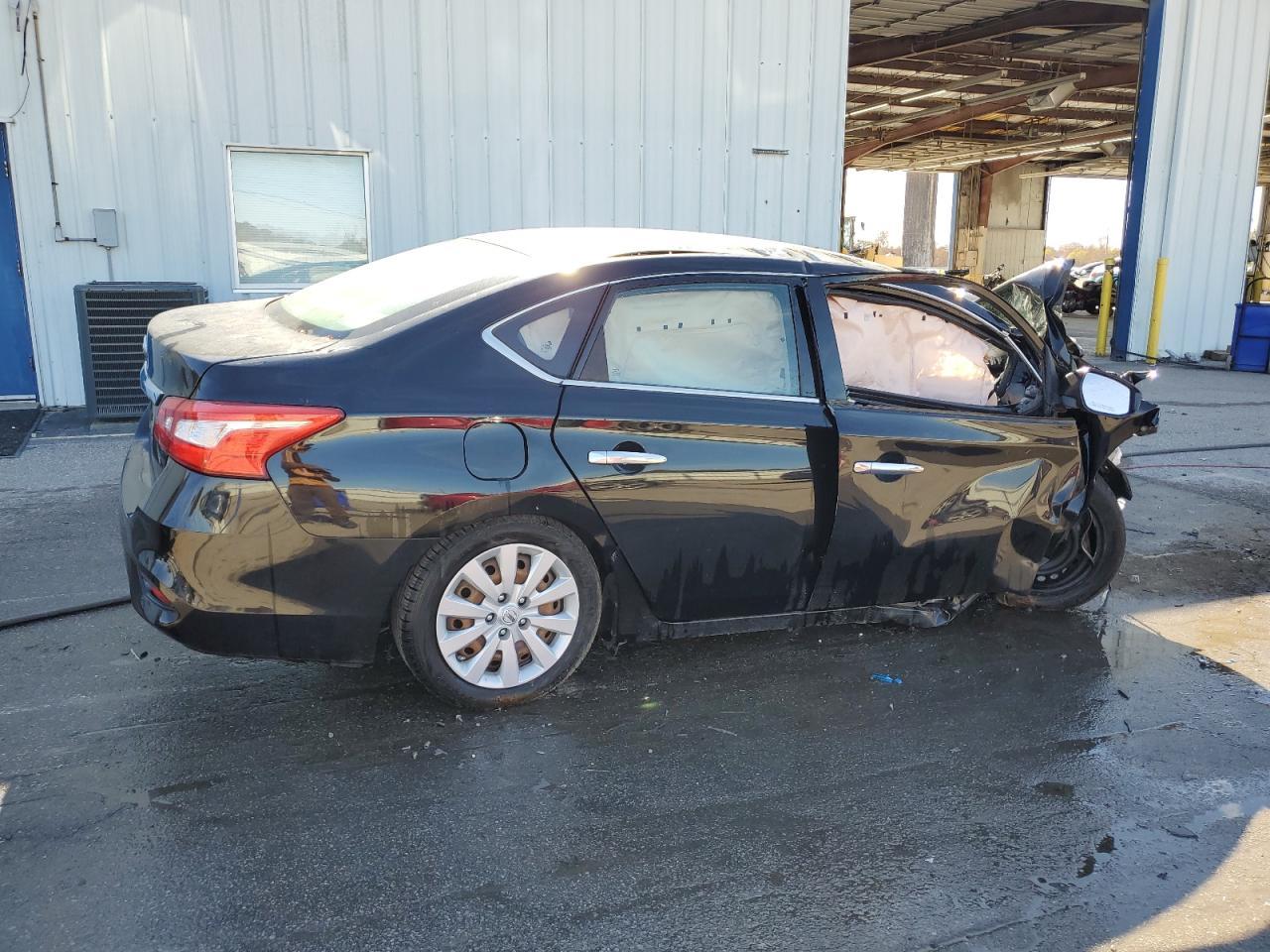 2019 Nissan Sentra S - Image 3