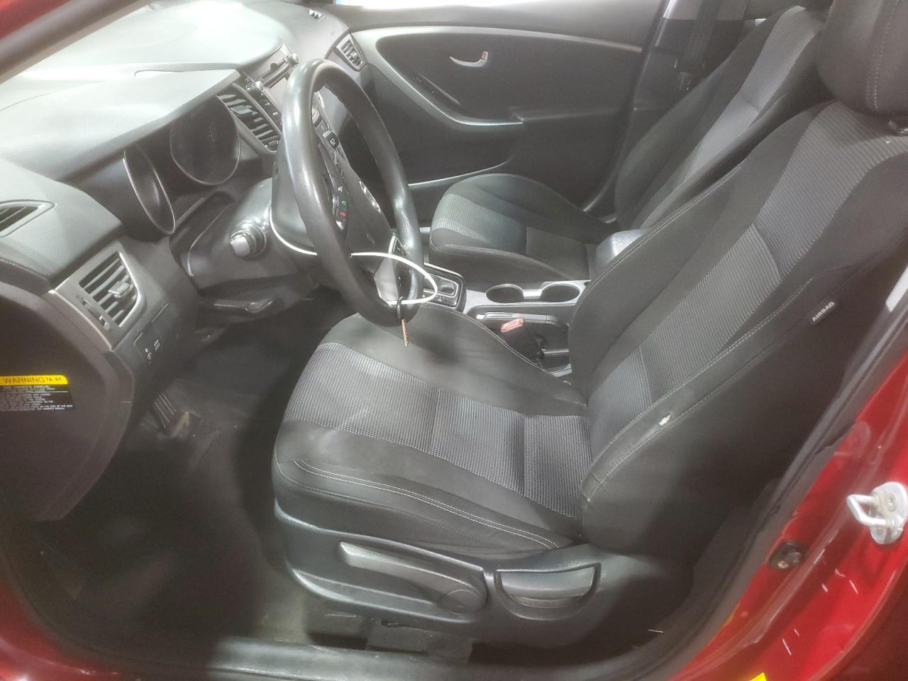 2017 Hyundai Elantra Gt Base - Image 7