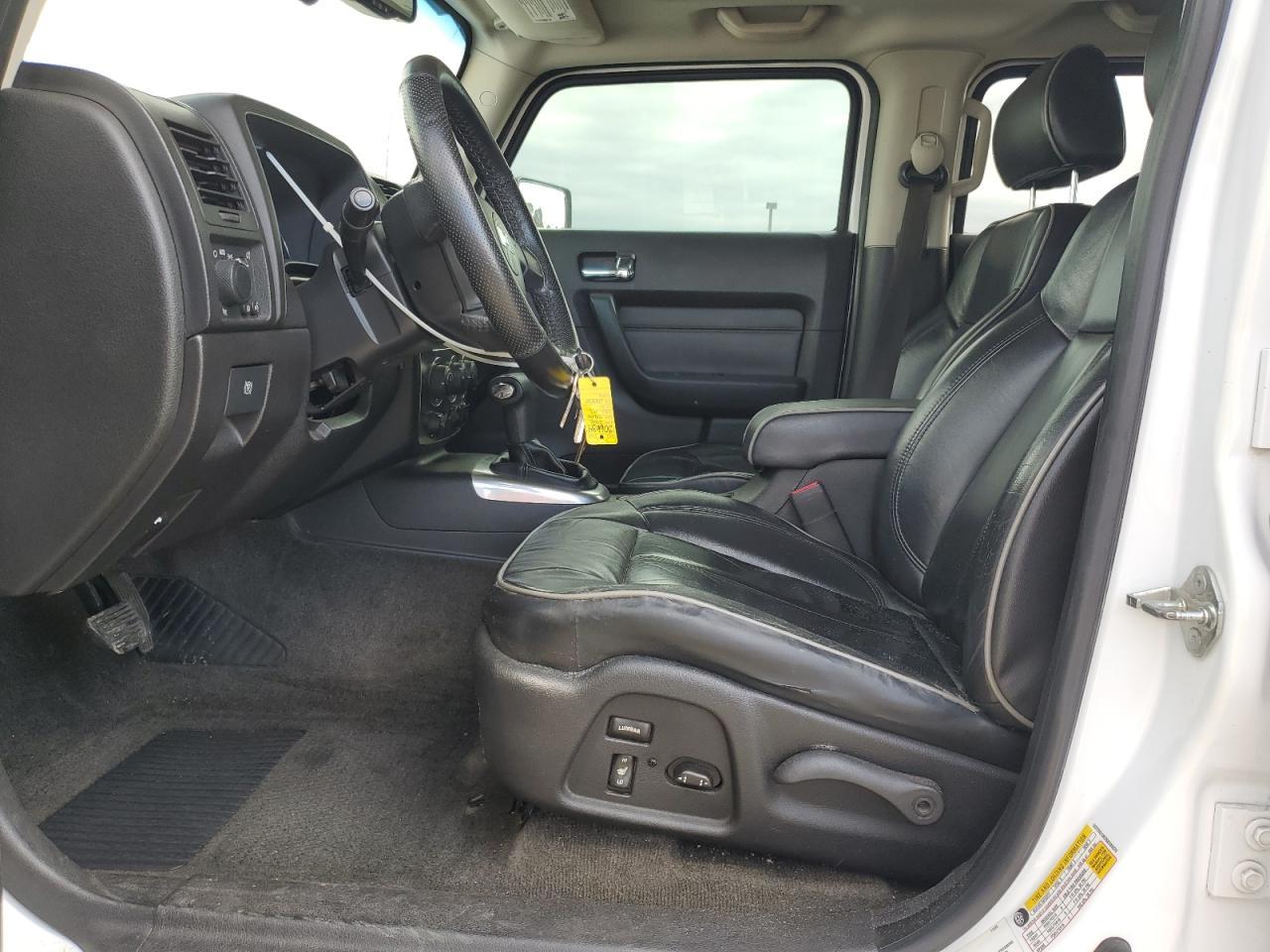 2006 Hummer H3 - Image 7
