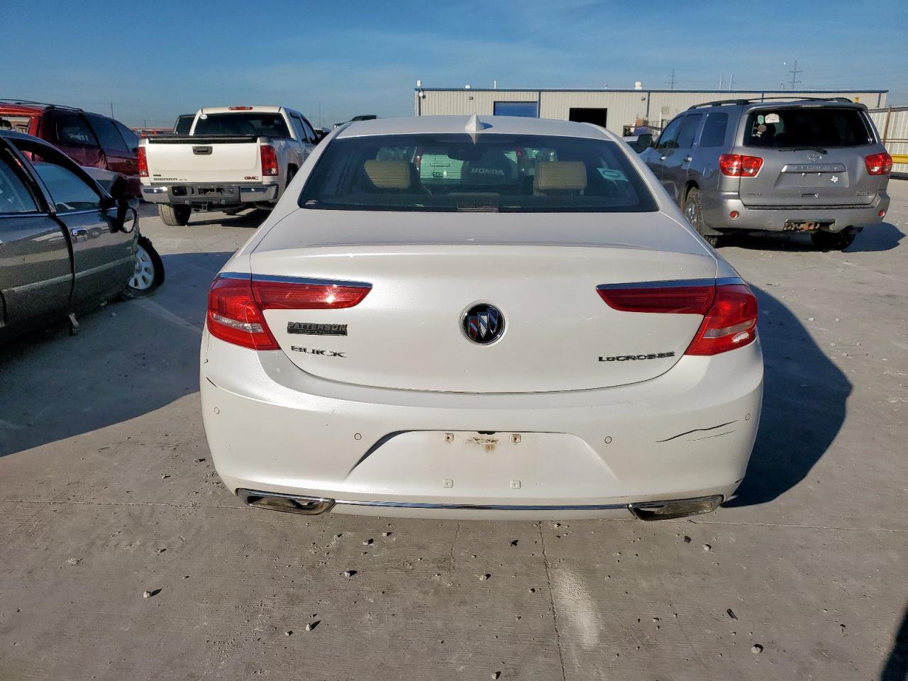 2017 Buick Lacrosse Premium - Image 6