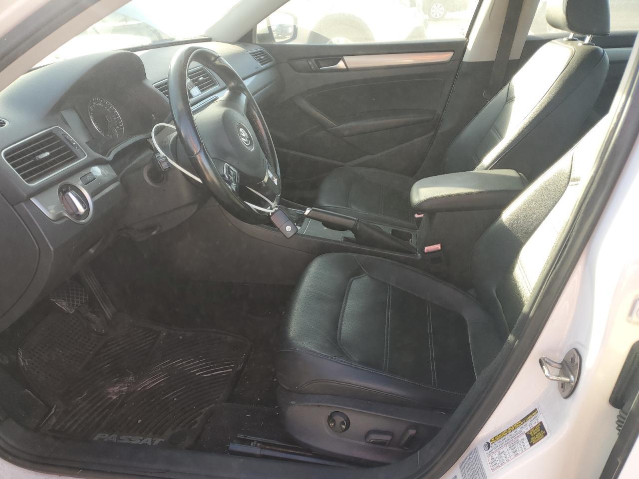 2015 Volkswagen Passat S - Фото 7