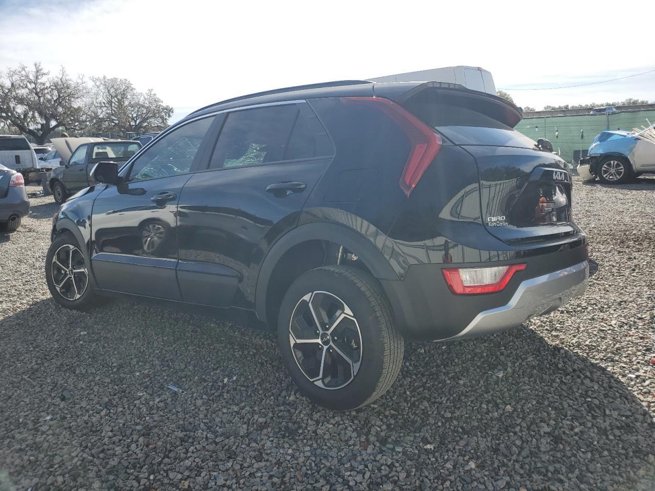 2025 Kia Niro Ex - Image 2