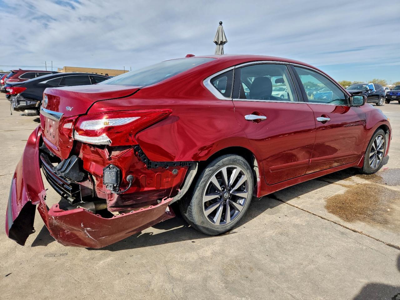 2017 Nissan Altima 2.5 - Image 3
