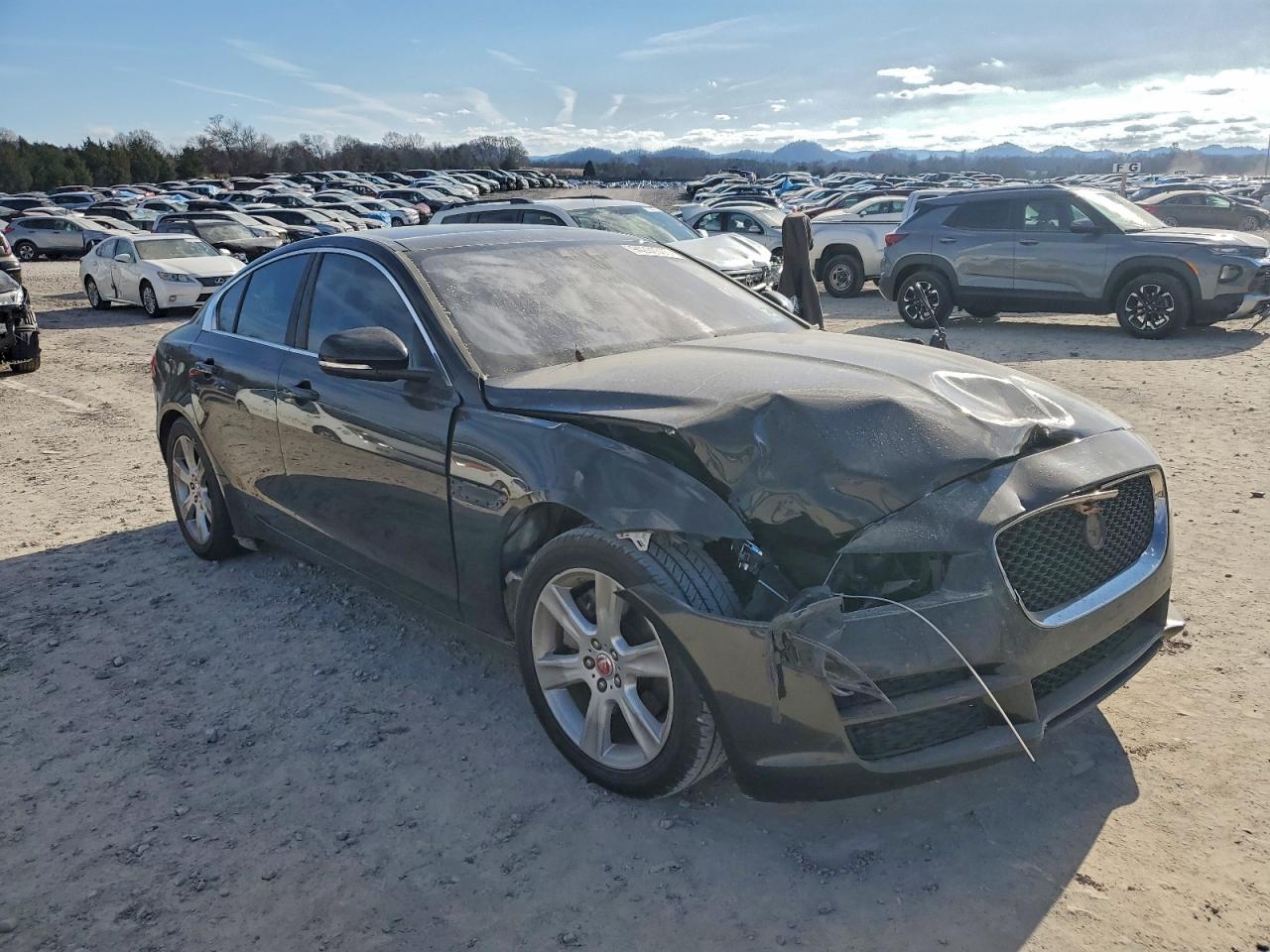 2017 Jaguar Xe Prestige - Image 4