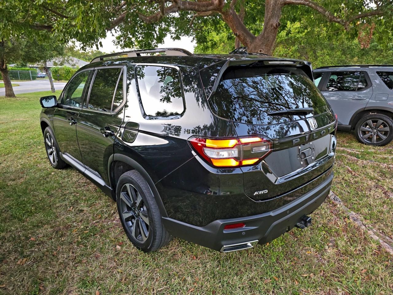 2023 Honda Pilot Elite - Фото 3