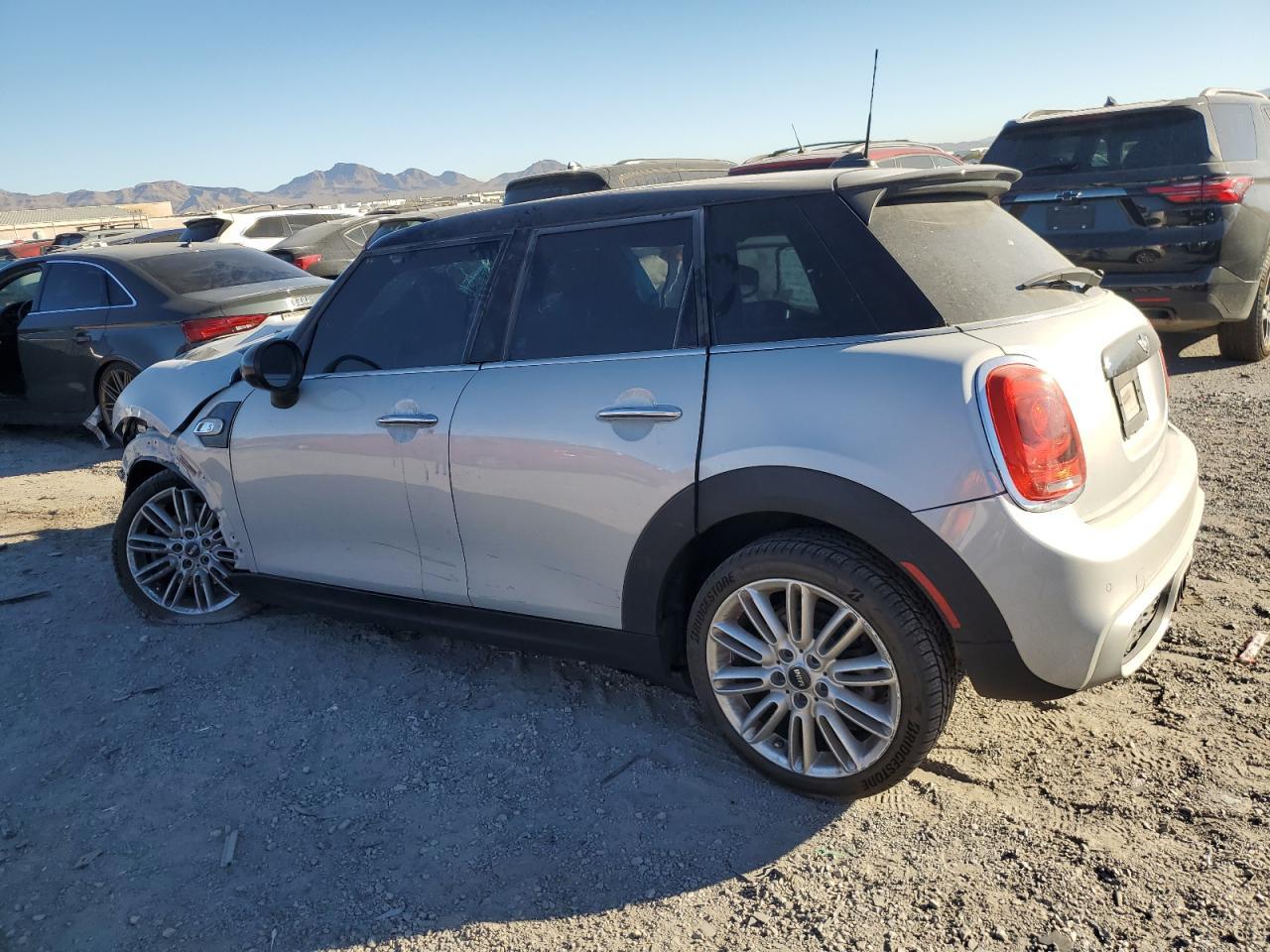2016 Mini Cooper S - Image 2