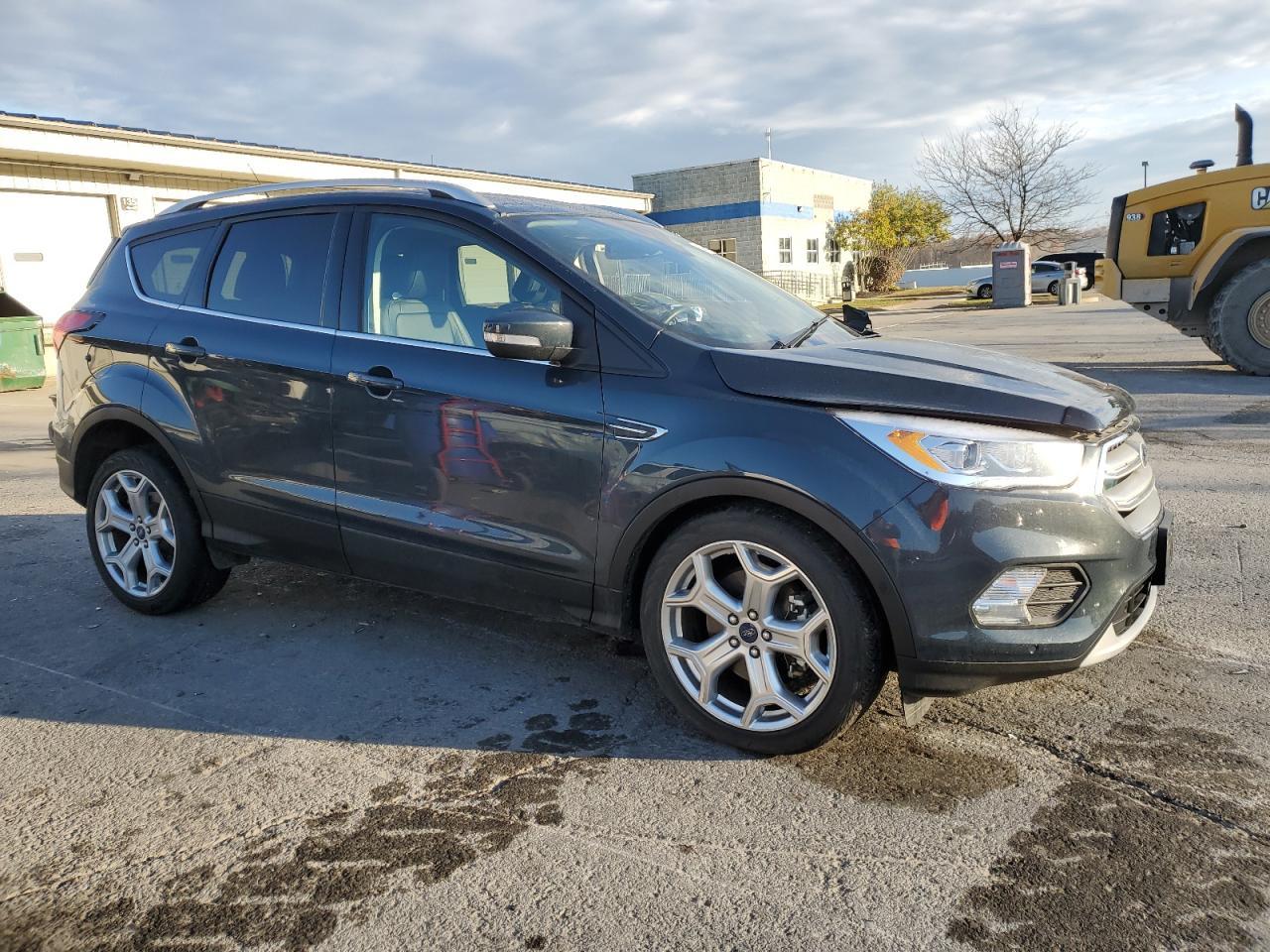 2019 Ford Escape Titanium - Фото 4