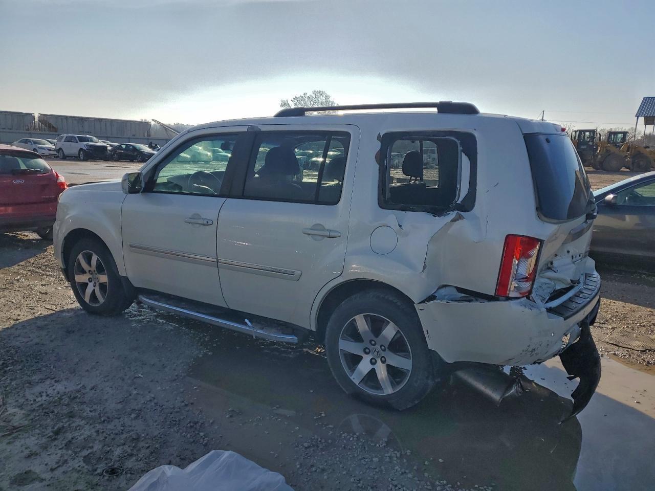 2012 Honda Pilot Touring - Image 2