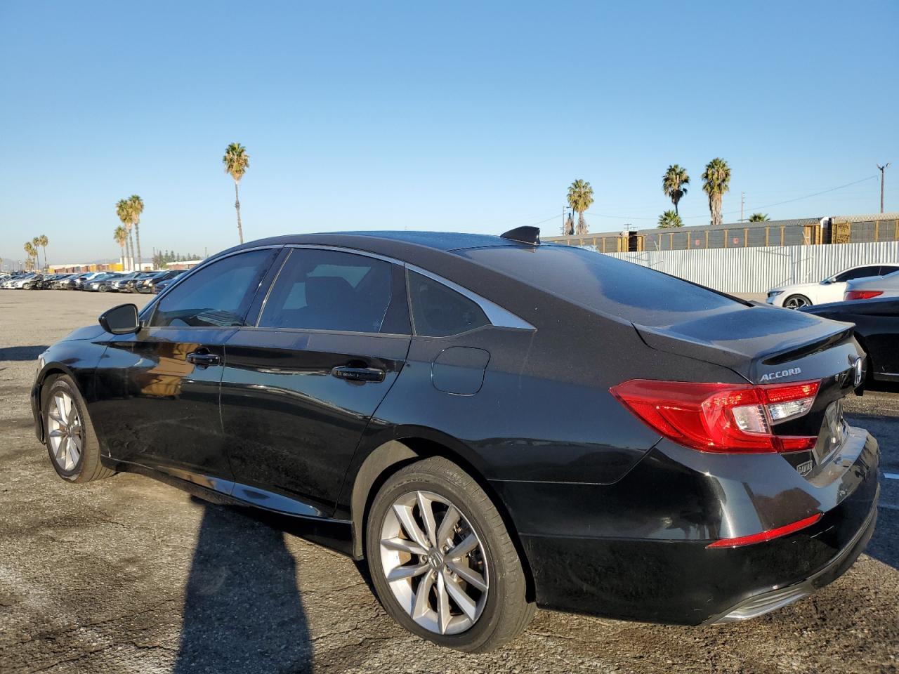 2021 Honda Accord Lx - Фото 2