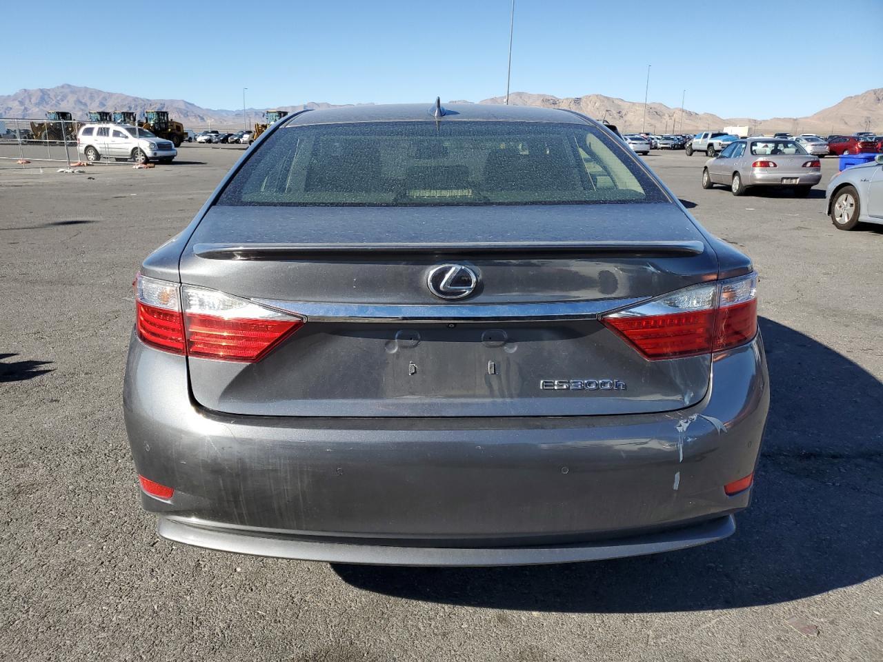 2015 Lexus Es 300H - Фото 6