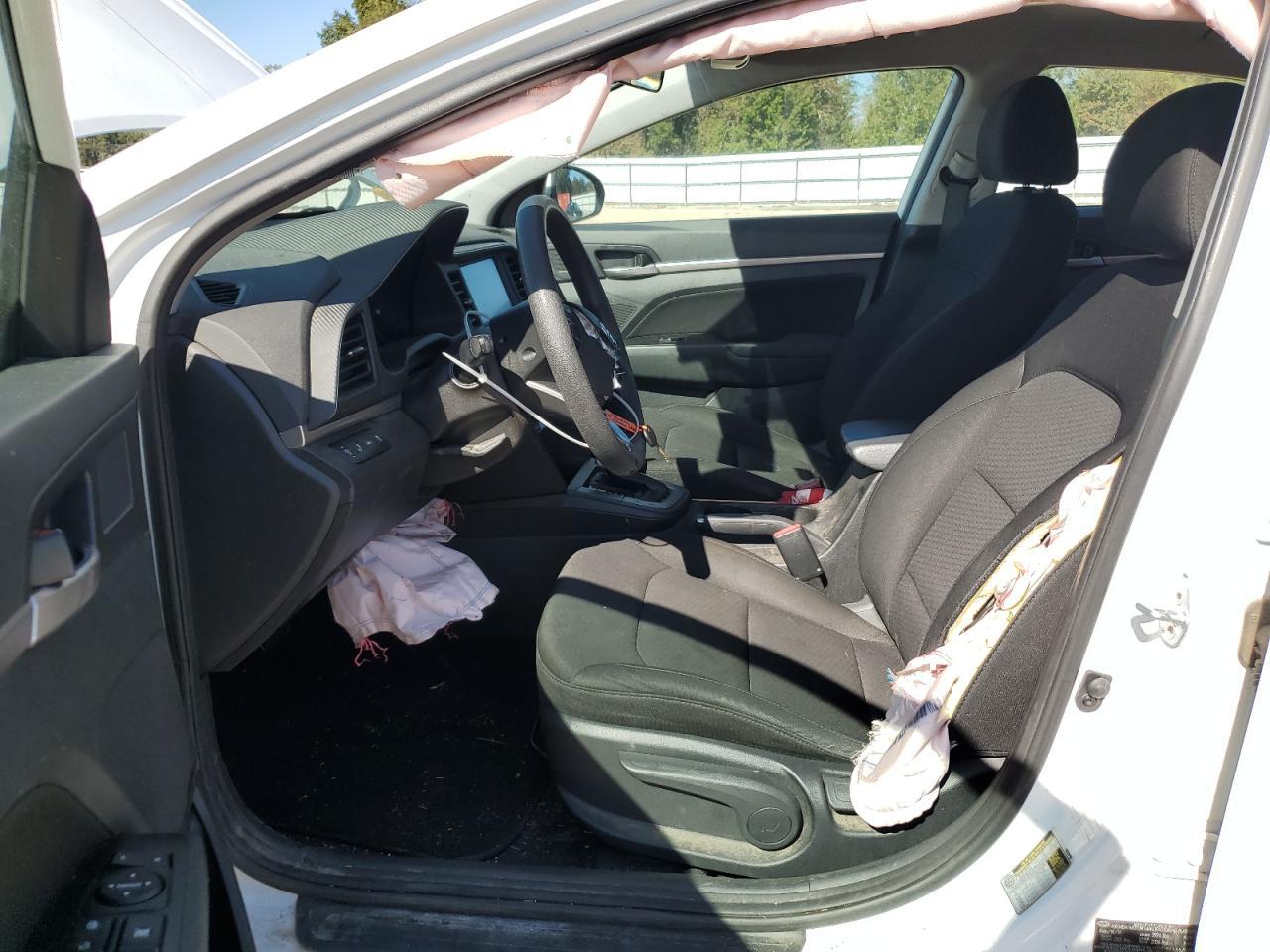 2019 Hyundai Elantra - Фото 7