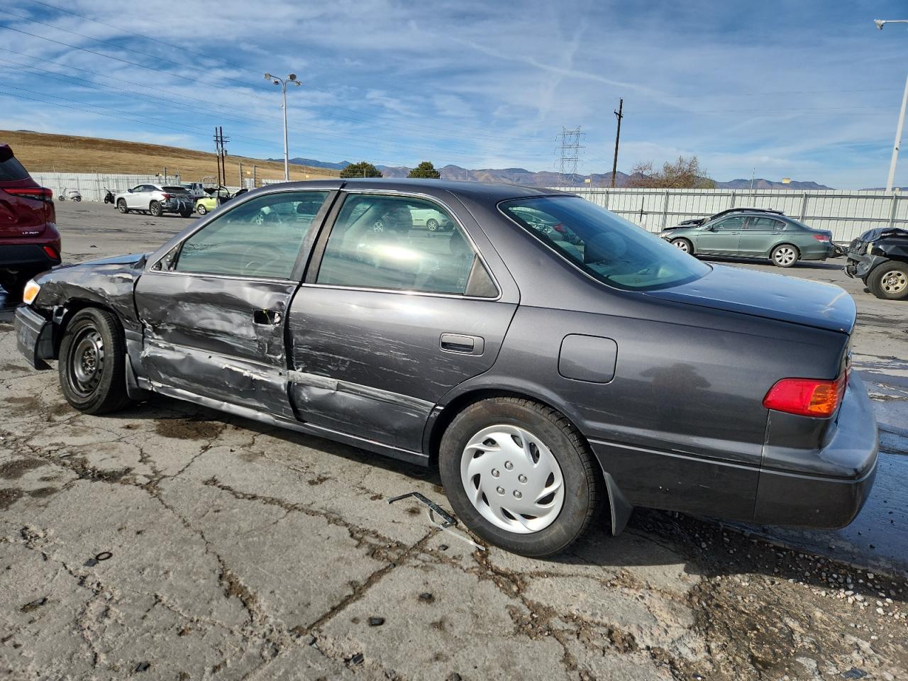2000 Toyota Camry Ce - Image 2