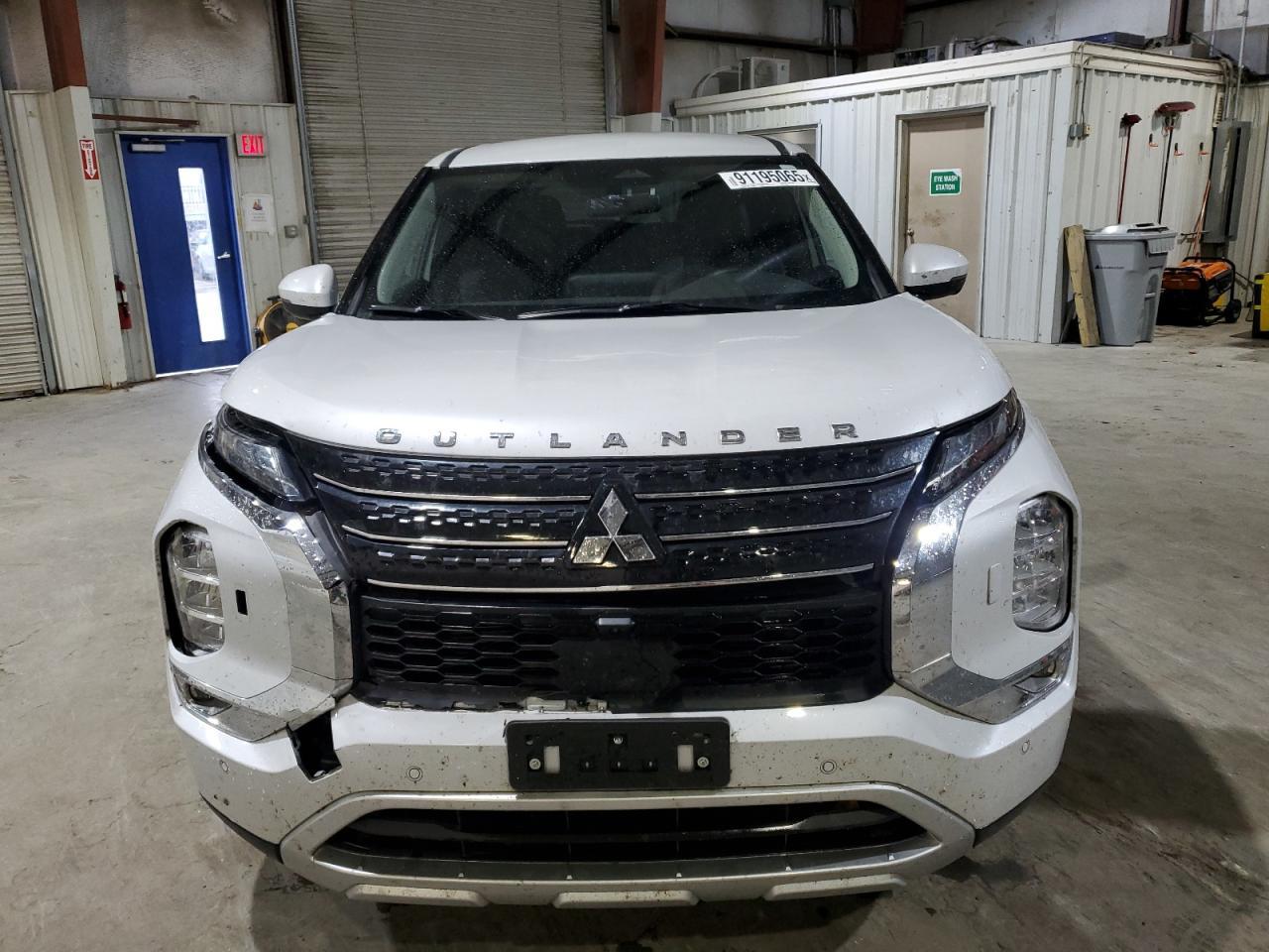 2024 Mitsubishi Outlander Se - Image 5