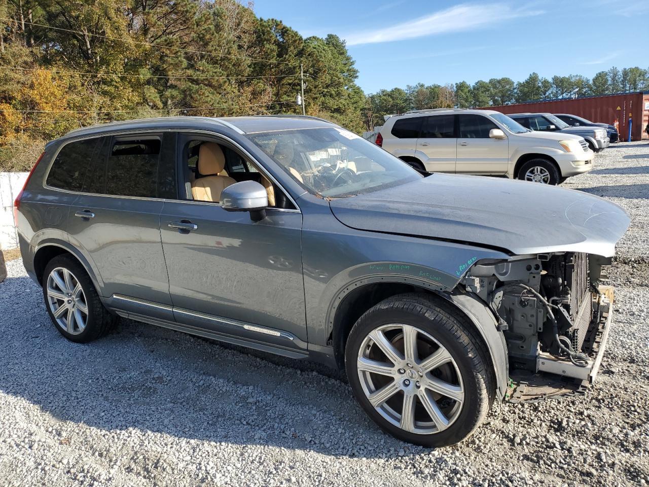 2017 Volvo Xc90 T6 - Image 4