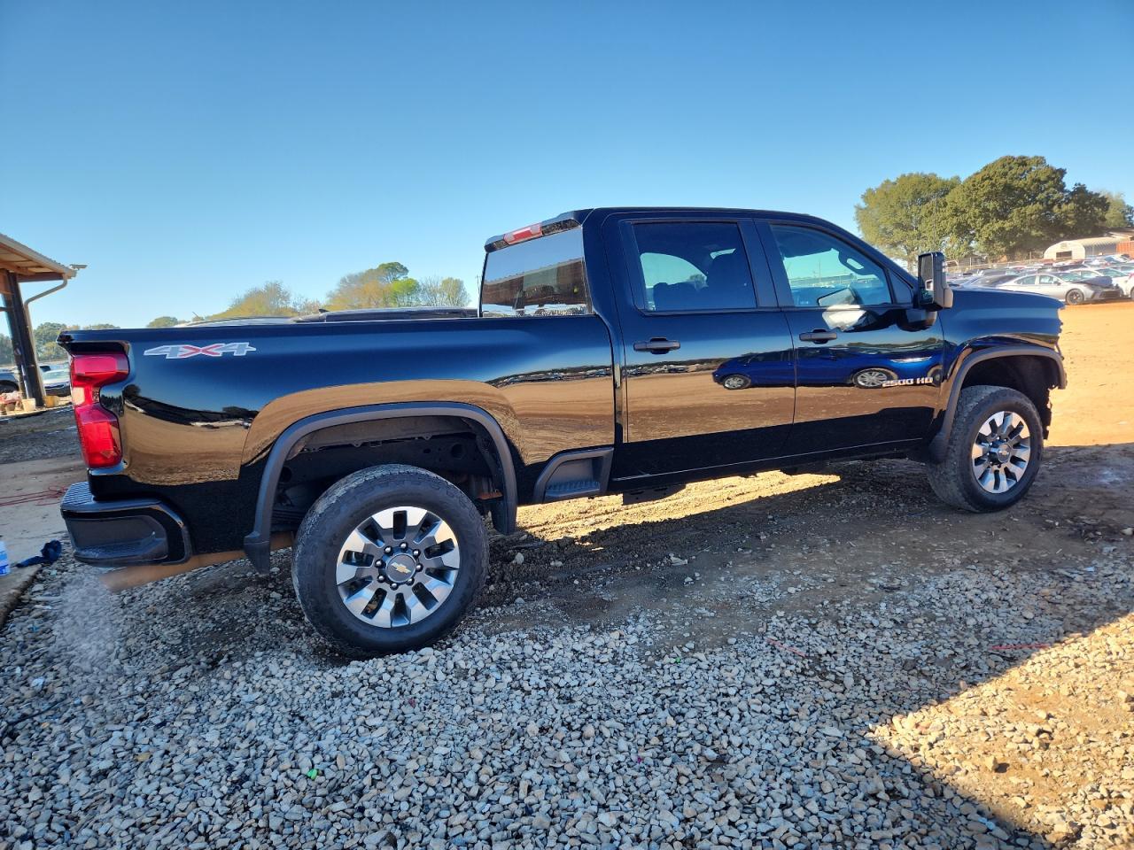 2023 Chevrolet Silverado K2500 Custom - Image 3