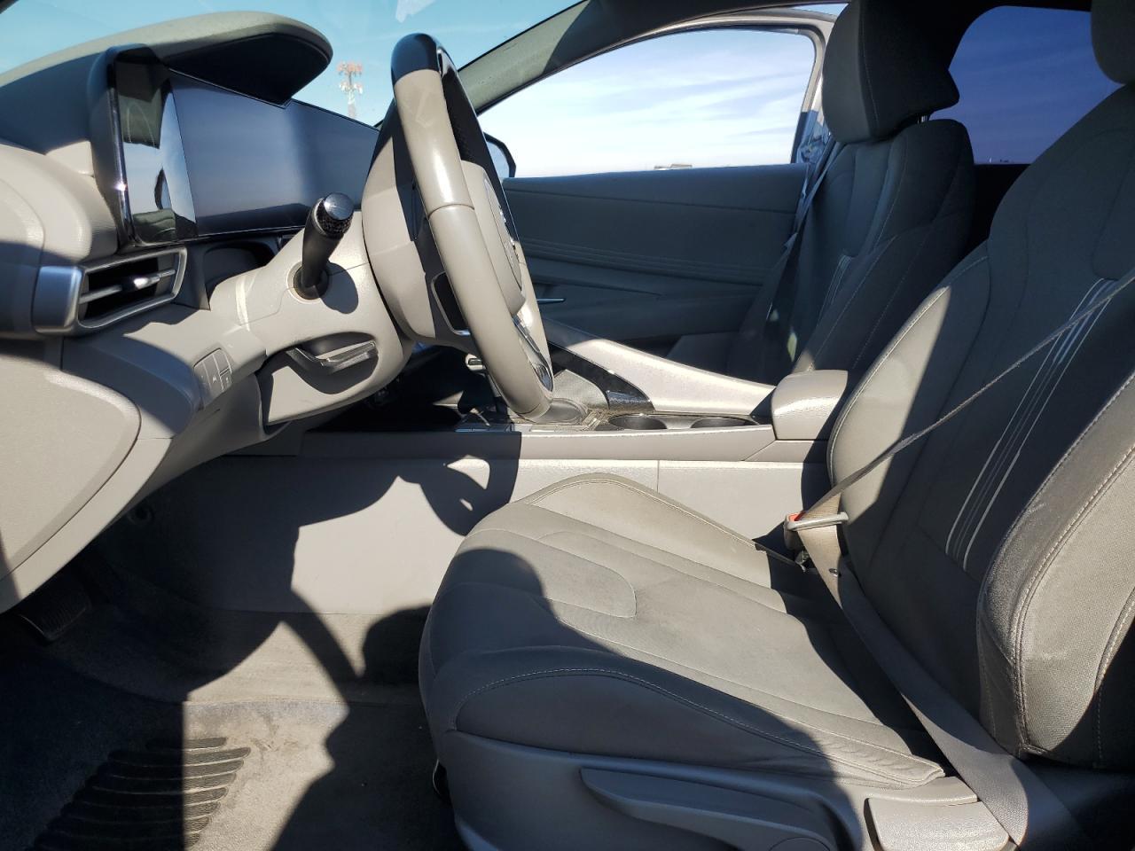 2023 Hyundai Elantra Sel - Фото 7