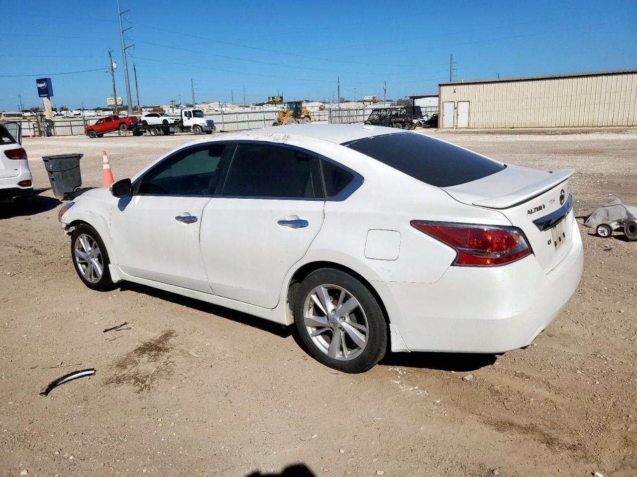 2015 Nissan Altima 2.5 - Фото 2