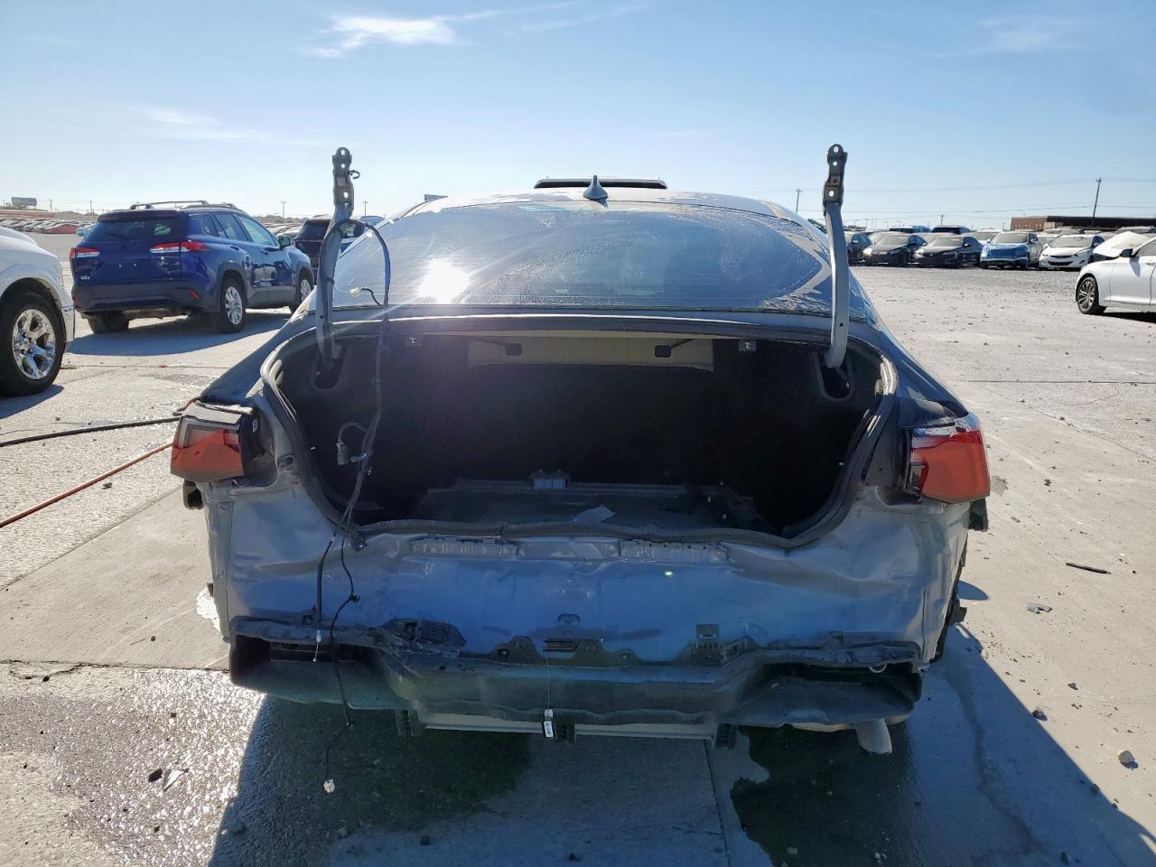 2025 Kia K5 Gt Line - Image 6