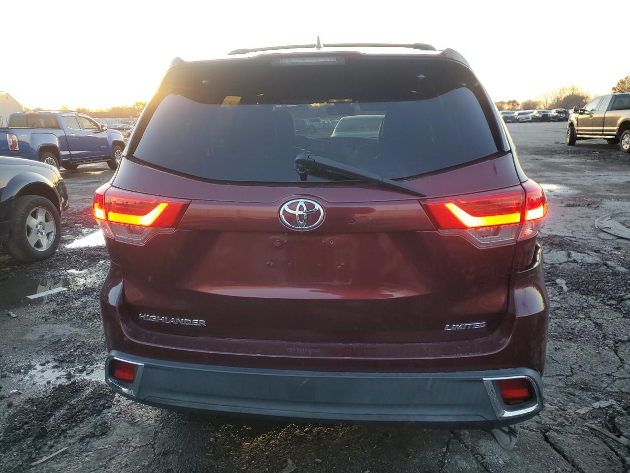 2018 Toyota Highlander Limited - Фото 6