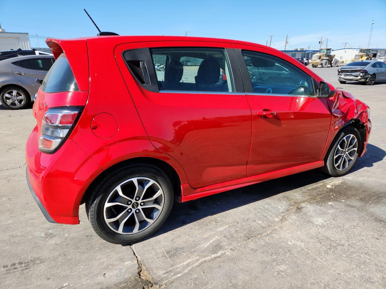 2018 Chevrolet Sonic Lt - Фото 3