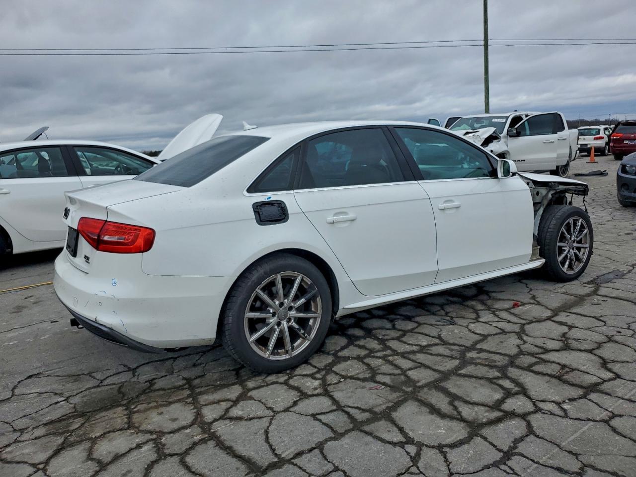 2015 Audi A4 Premium Plus - Фото 3