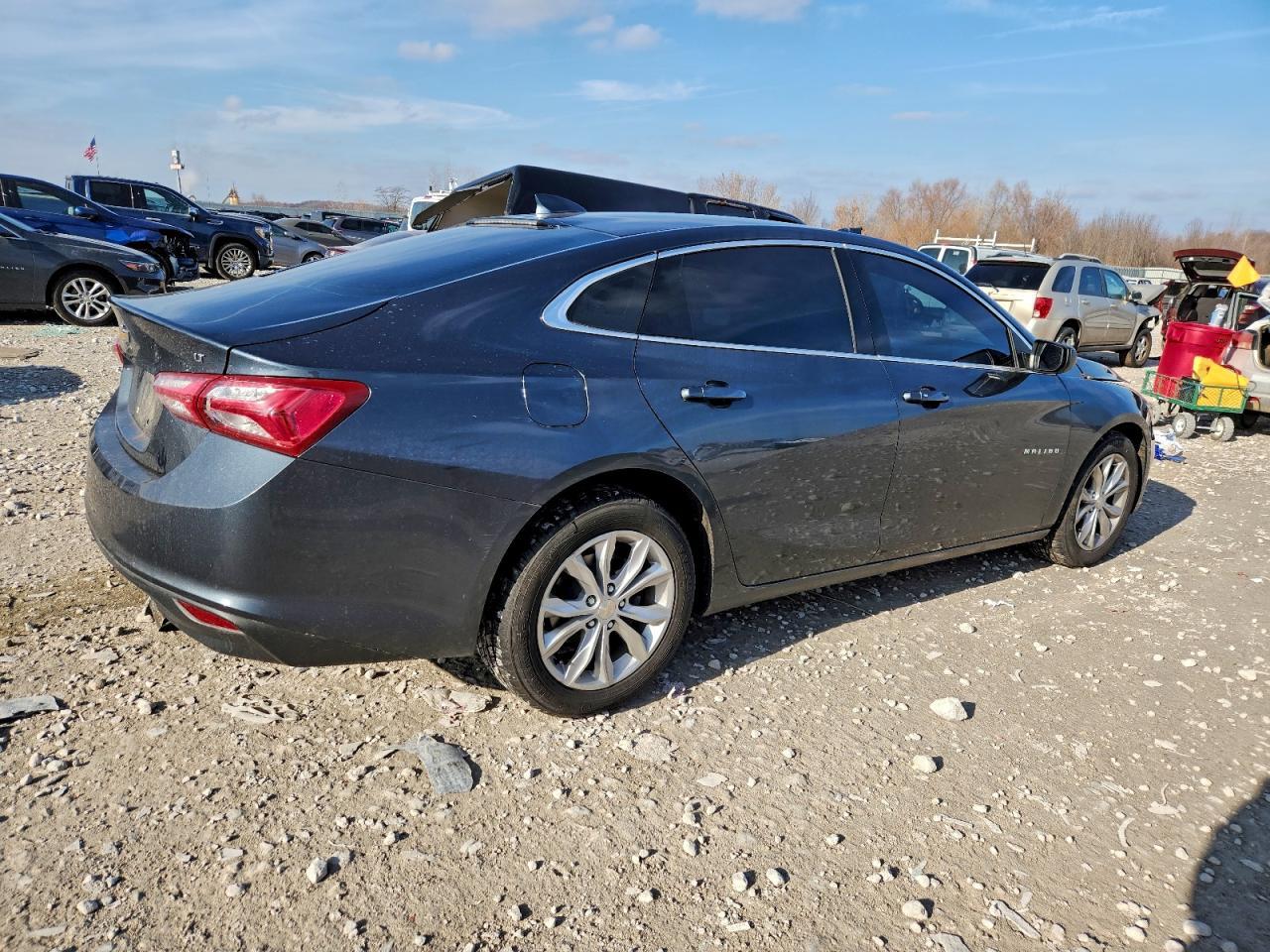 2020 Chevrolet Malibu Lt - Image 3