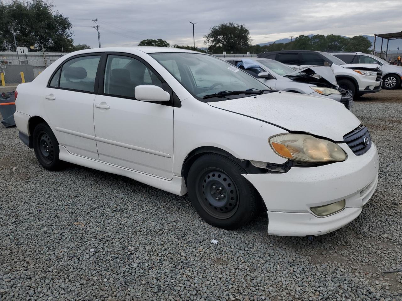 2004 Toyota Corolla Ce - Image 4