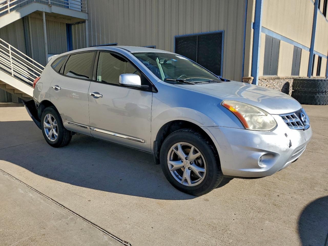2013 Nissan Rogue S - Фото 4